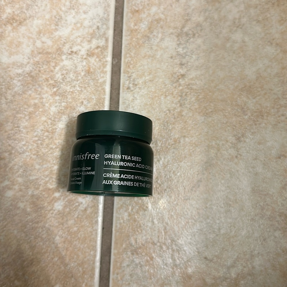 innisfree Green Tea Seed Hyaluronic Acid Hydrating Cream
